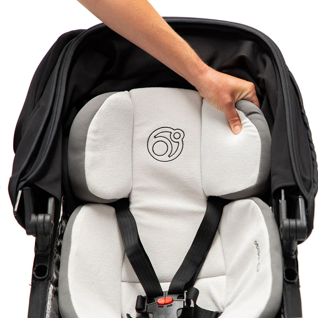 G5 Stroller - Mélange Gray Seat With Black Frame